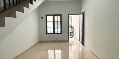 Rumah siap huni dekat Pasar Ciracas Jakarta Timur 