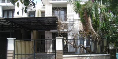 Central Park A.Yani Surabaya - Great Location, Cosy & Secure.