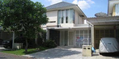 RUMAH DISEWAKAN @ Pakuwon Indah - The Mansion Surabaya, Furnished dengan 3 Kamar Tidur. RUMAH DISEWAKAN @ Pakuwon Indah - The Mansion Surabaya, Furnished dengan 3 Kamar Tidur.