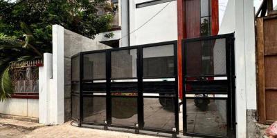Rumah dijual 2lantai non cluster Ceger Cipayung Jakarta Timur 