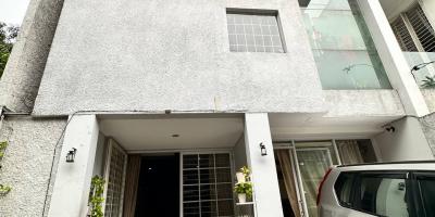 Rumah dijual Mampang Prapatan Jakarta Selatan dekat Gatot Subroto 