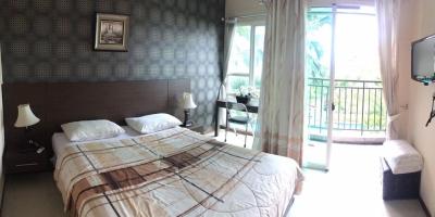 Cozy Apartement Thamrin Residence 1Bedroom View Kolam Renang Cozy Apartement Thamrin Residence 1Bedroom View Kolam Renang