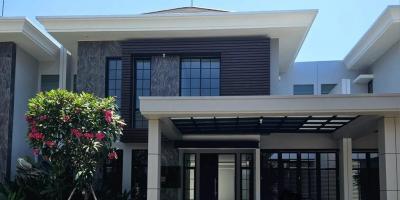 Dijual Rumah Siap Huni Minimalis Mewah Istimewa di Pakuwon City