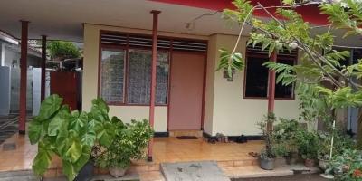 Rumah Pusat Kota Banyuwangi Rumah Pusat Kota Banyuwangi