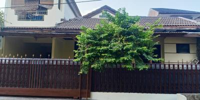 Rumah Dijual Murah Strategis di Komplek Dosen IKIP Jatikramat Jatiasih Kota Bekasi Rumah Dijual Murah Strategis di Komplek Dosen IKIP Jatikramat Jatiasih Kota Bekasi