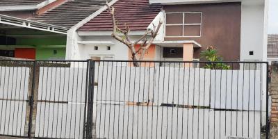Rumah Dijual di Sidoarjo Dekat RSUD Sidoarjo, Alun-Alun Sidoarjo, Lippo Plaza Sidoarjo, Polsek Candi, Stasiun Sidoarjo Rumah Dijual di Sidoarjo Dekat RSUD Sidoarjo, Alun-Alun Sidoarjo, Lippo Plaza Sidoarjo, Polsek Candi, Stasiun Sidoarjo