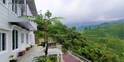 Dijual Villa Mewah Kemuning Karanganyar