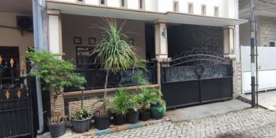 Dijual Rumah 2 Lantai di Deltasari Indah, Waru, Sidoarjo Dijual Rumah 2 Lantai di Deltasari Indah, Waru, Sidoarjo