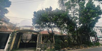 Dijual Rumah 2 Lantai di Jalan Sukahaji, Kota Bandung