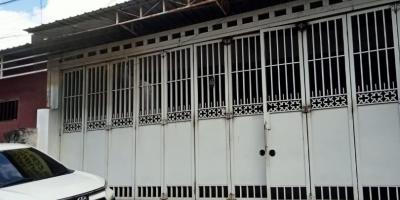 Dijual Tempat Usaha di Jalan Manyar Kartika, Surabaya Dijual Tempat Usaha di Jalan Manyar Kartika, Surabaya