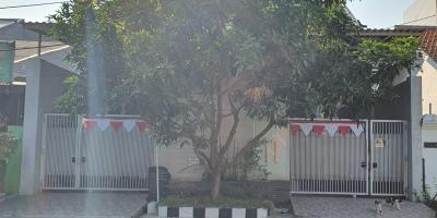 Dijual Rumah SHM di Jalan Rungkut Asri Timur, Surabaya
