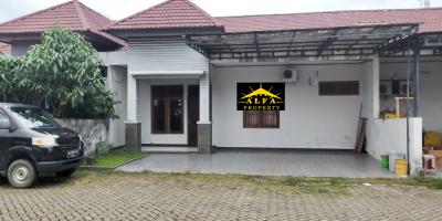 Rumah Pondok Pelangi, Pontianak, Kalimantan Barat Rumah Pondok Pelangi, Pontianak, Kalimantan Barat
