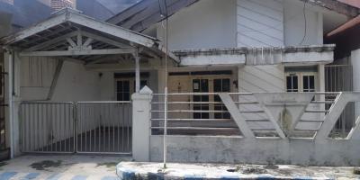 Rumah Kosong di Cluster Palem Perumahan Pondok Tjandra Rumah Kosong di Cluster Palem Perumahan Pondok Tjandra