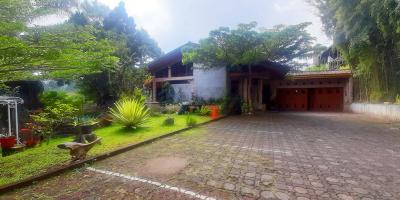 RUMAH HITUNG TANAH MAIN ROAD BUKIT PAKAR TIMUR DAGO BANDUNG RUMAH HITUNG TANAH MAIN ROAD BUKIT PAKAR TIMUR DAGO BANDUNG