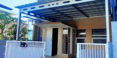 RUMAH MINIMALIS DUA LANTAI DI ARCAMANIK BANDUNG RUMAH MINIMALIS DUA LANTAI DI ARCAMANIK BANDUNG