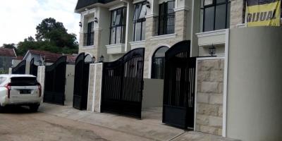 Rumah Mewah Pinggir Boulevard Grand Depok CIty Rumah Mewah Pinggir Boulevard Grand Depok CIty