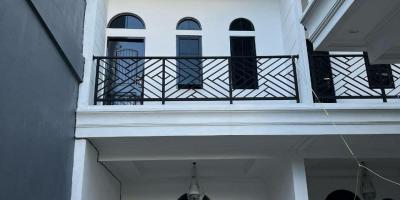 Rumah ready 3lantai dekat Condet Kramat Jati Jakarta Timur 