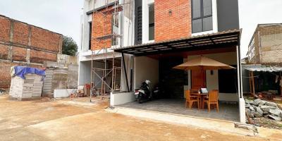Rumah ready Cluster strategis dekat stasiun Lrt Cibubur Jakarta Timur Rumah ready Cluster strategis dekat stasiun Lrt Cibubur Jakarta Timur