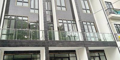 Ruko 4lantai bonus Rooftop di Rawamangun Jakarta Timur Ruko 4lantai bonus Rooftop di Rawamangun Jakarta Timur