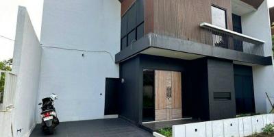 Rumah baru siap huni Caman Jatibening Kota Bekasi 