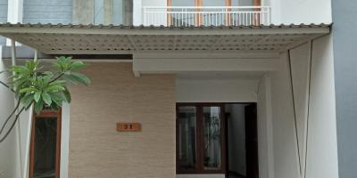 Rumah Baru Hunian Keluarga Di TB Simatpang Jakarta Selatan Rumah Baru Hunian Keluarga Di TB Simatpang Jakarta Selatan