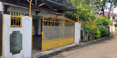 Rumah ASRI di Kav.BNI, Jati Cempaka masih berpohonan Rumah ASRI di Kav.BNI, Jati Cempaka masih berpohonan