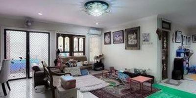 Dijual Rumah di Tulodong, Senayan, Jakarta Selatan Dijual Rumah di Tulodong, Senayan, Jakarta Selatan