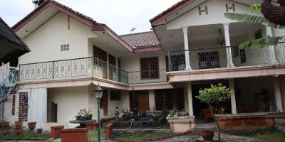 Dijual Rumah Strategis di Jalan Raya Akses Tol Desari (Depok - Antasari), Depok, Jawa Barat