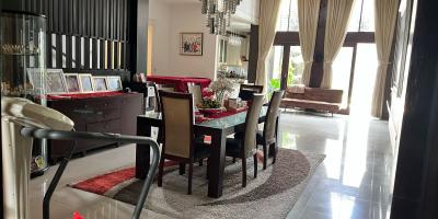 Dijual Rumah Mewah Murah di Graha Famili, Surabaya