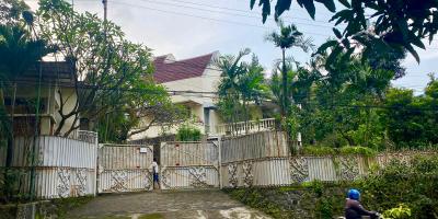 Dijual Villa Strategis di Jalan Raya Daerah Pandaan, Pasuruan