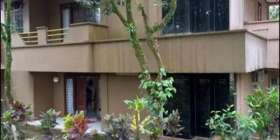 Dijual Villa Luas di Mekarjaya, Kabupaten Bogor